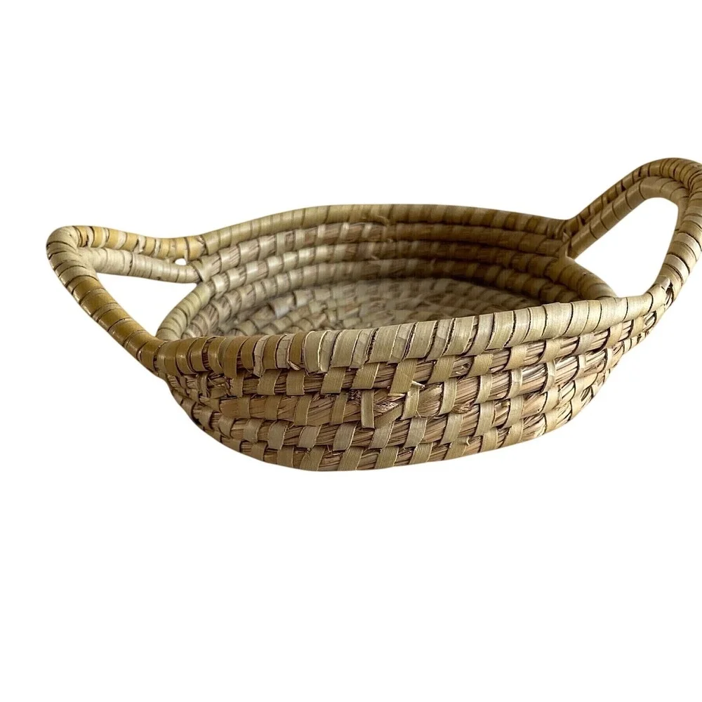 Vintage  Hand-Woven Gullah Geechee Lowcountry Sweetgrass Basket with Handles  7